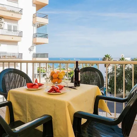 Andalucia Edificio Cantares * Nerja
