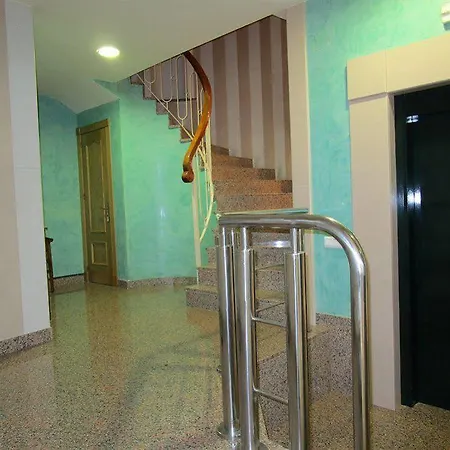 Andalucia Edificio Cantares *