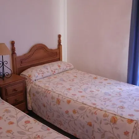 Andalucia Edificio Cantares * Nerja